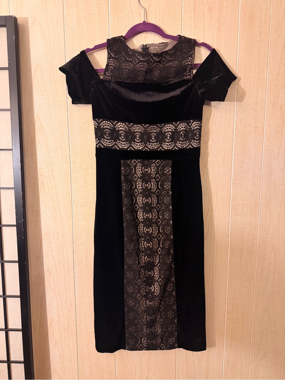 Maggy London Black Velvet Lace-Panel Midi Dress - Picture 2 of 5